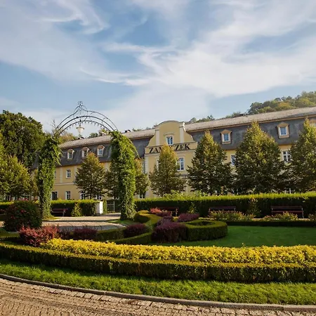 Zameczek 3* קודובה-זדרוי