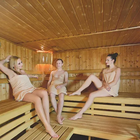 Zameczek אתר נופש 3*