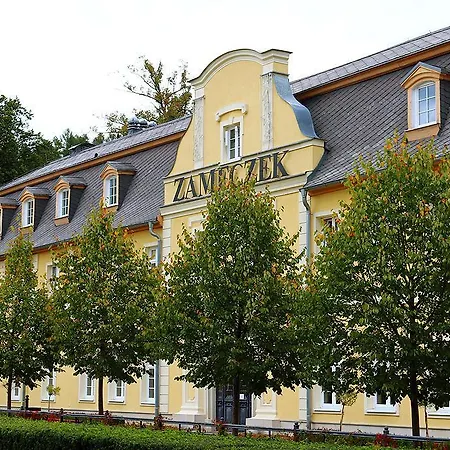 Zameczek אתר נופש קודובה-זדרוי