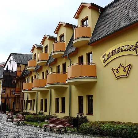 Zameczek אתר נופש 3*